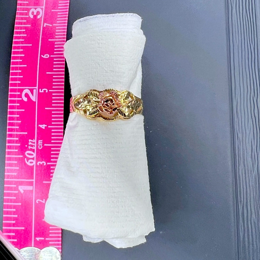 14k Beverley Hills Gold stamped yellow/rose gold filigree rose ring, size 6.5